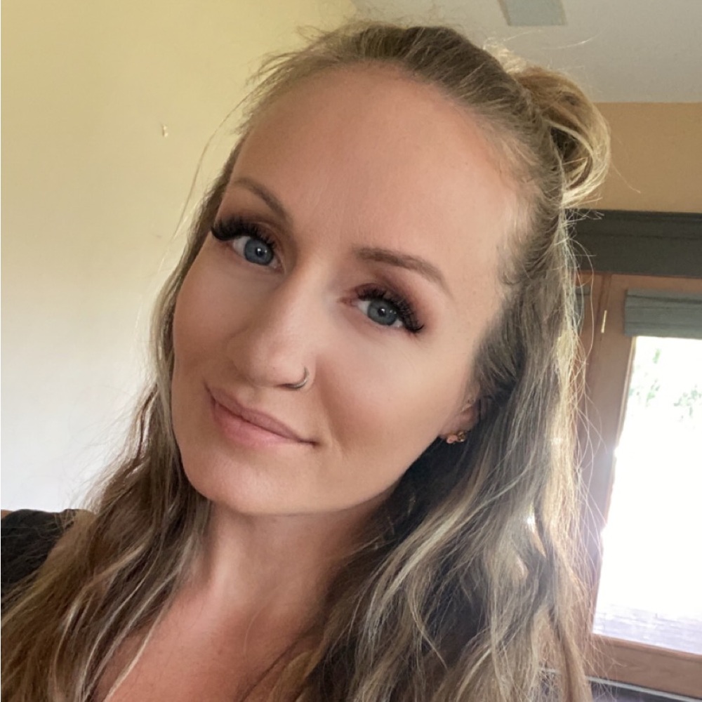 Meet your Posher, Samantha